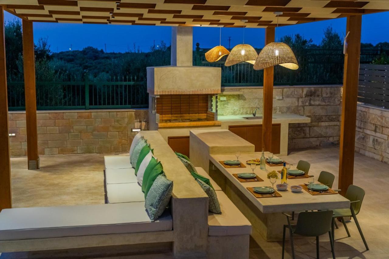 Estella Villa With Pool, Children Area, Bbq & Magnificent Views! Asztéri Kültér fotó